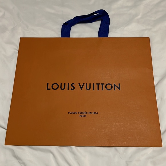 Louis Vuitton Shopping Bags - Picture 3 of 4